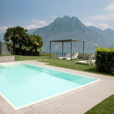 Ai Ronchi B&B Riva di Solto Esterno foto